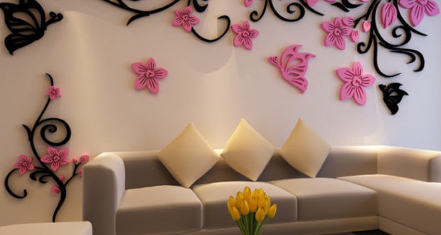 Сәндеу бөлмесінде қызға тыңшылық жасау Сәндеу бөлмесінде қызға тыңшылық жасау