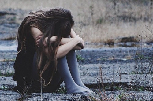 Жігіттің аузына сығу видеосы